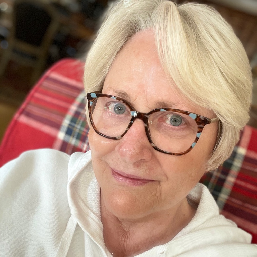 Meet your Posher, Deborah